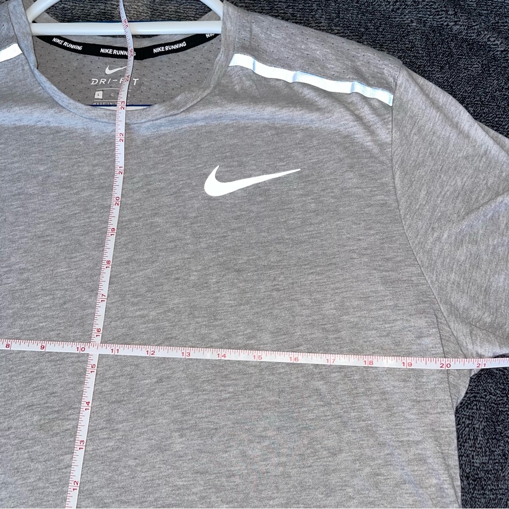 Men’s Workout Training Top With Reflective - Picture 4 of 6